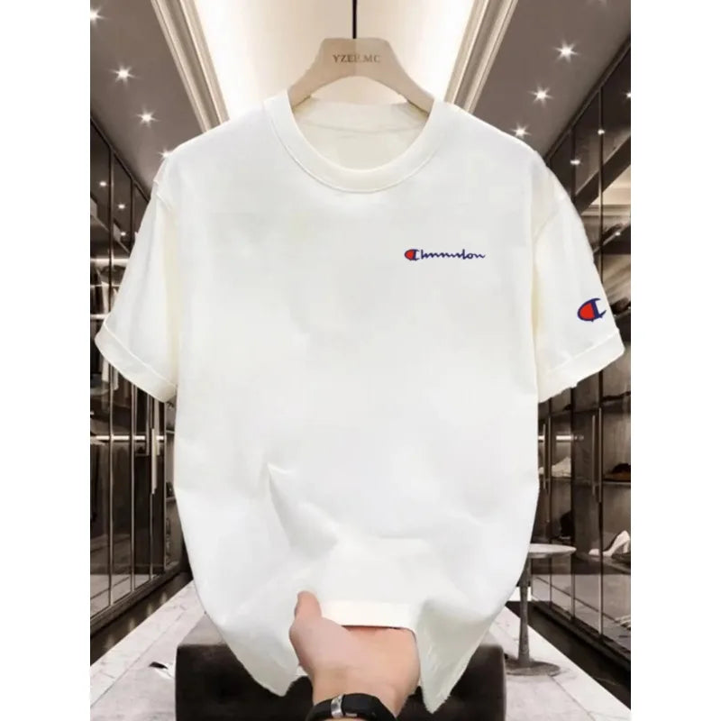 New short-sleeved T-shirt made of 100% pure cotton, suitable for both men and women. It is a summer style, loose and casual.