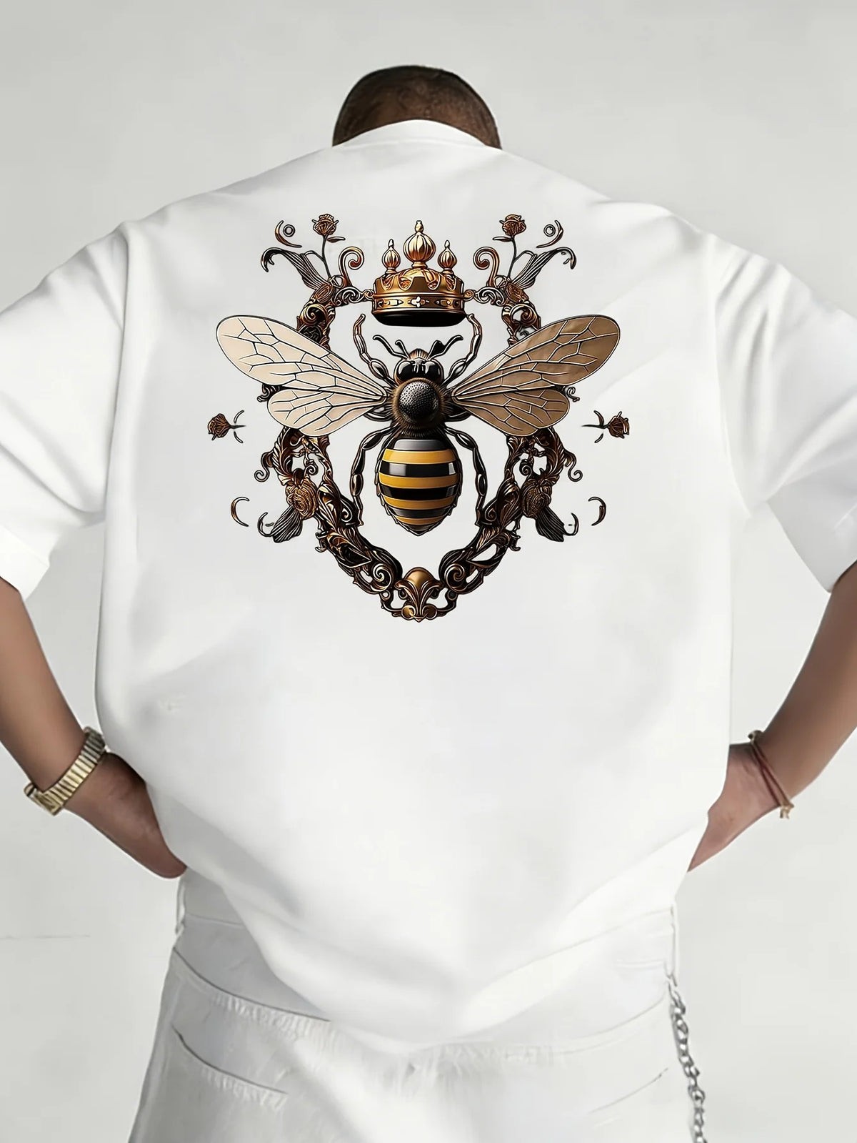 Ornate Royal Bee Print on Premium Soft 100% Cotton Mens T Shirt Perfect for Summer Outings and Casual Events