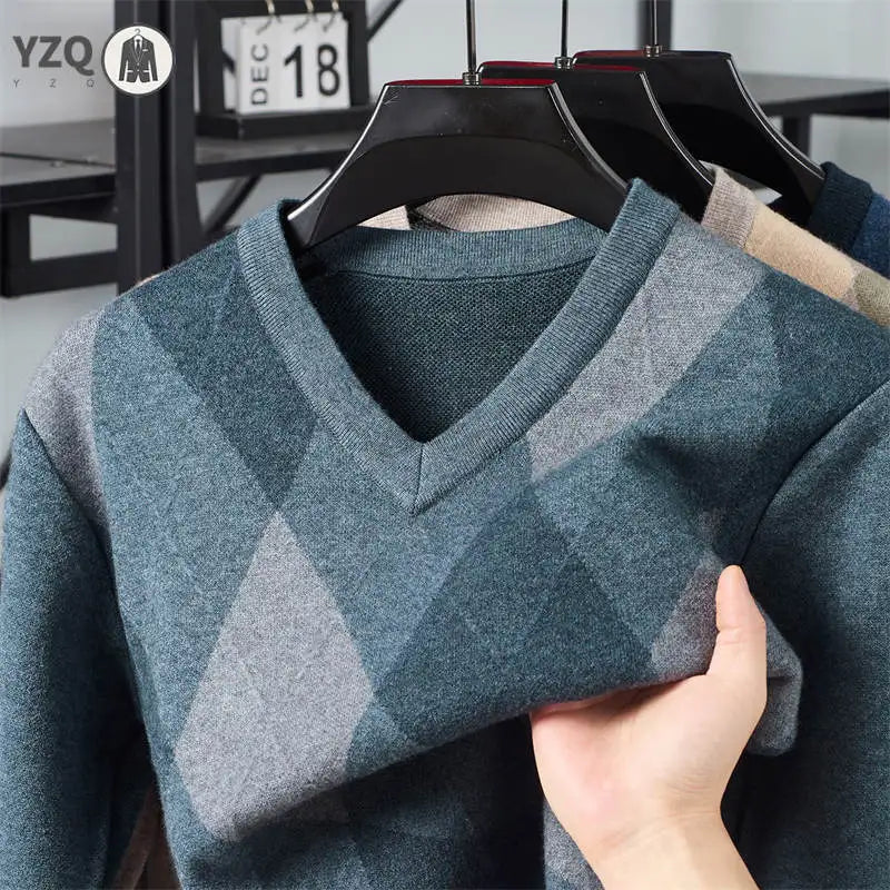 Winter Warm New Men's Plaid V-neck Long Sleeved Sweater Knitted Sweater Fashion Casual Versatile Top