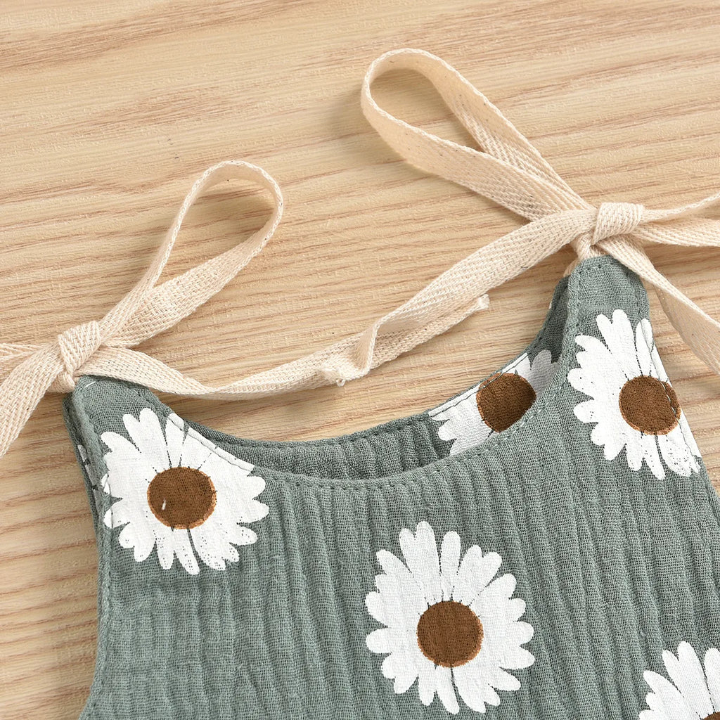 Summer female infant chrysanthemum suspender Romper sweet and cute