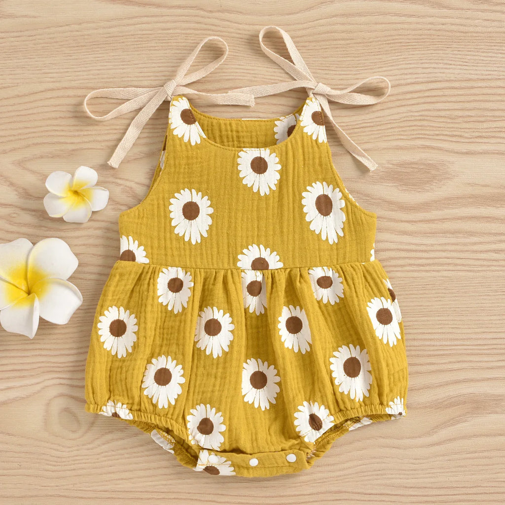 Summer female infant chrysanthemum suspender Romper sweet and cute