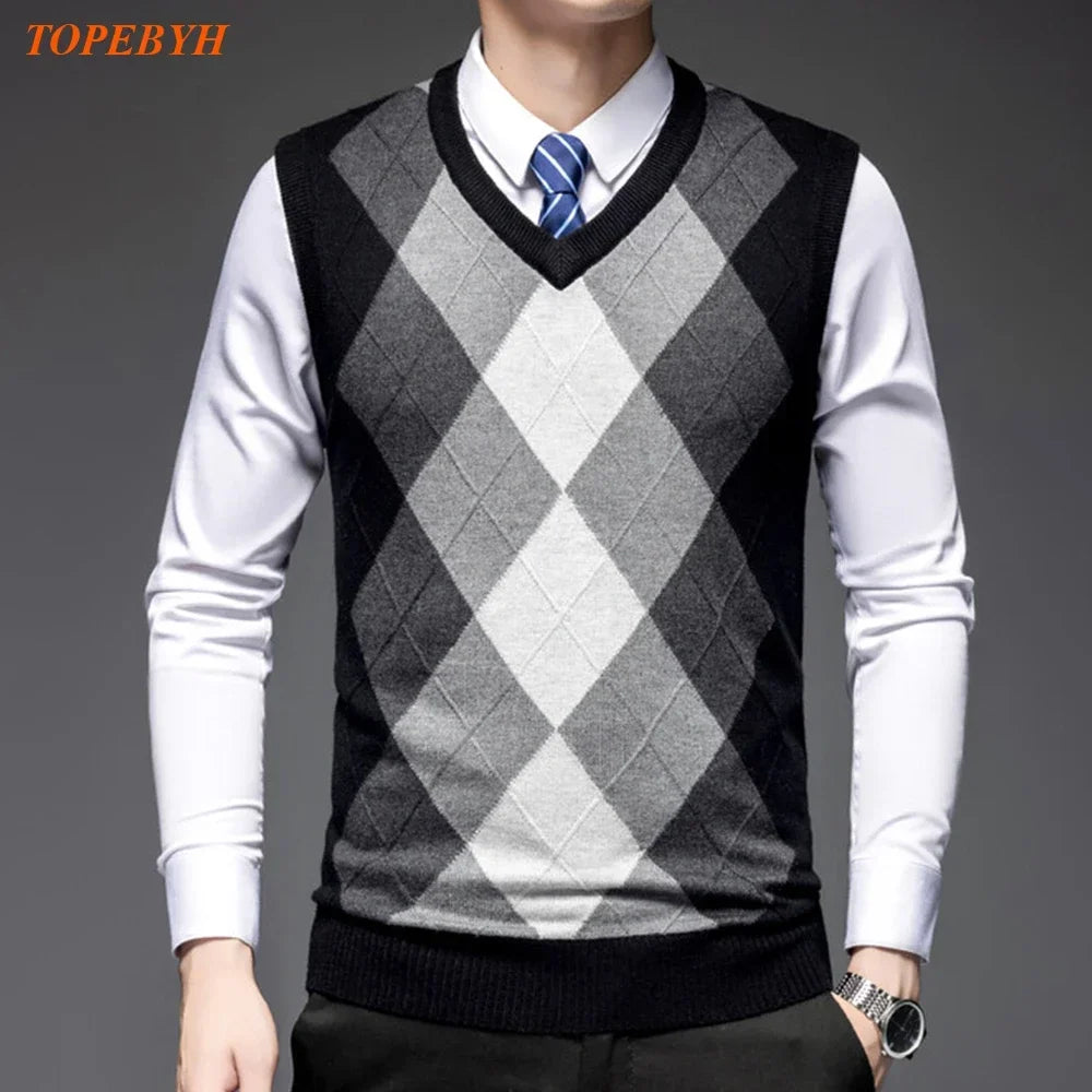New Men's Business Casual Pullover Wear Warm Sleeveless Wool Knitted Sweater Vest Tops